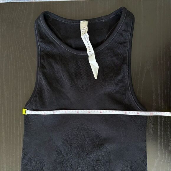 Lululemon seamless tank black size 4 - Picture 5 of 6